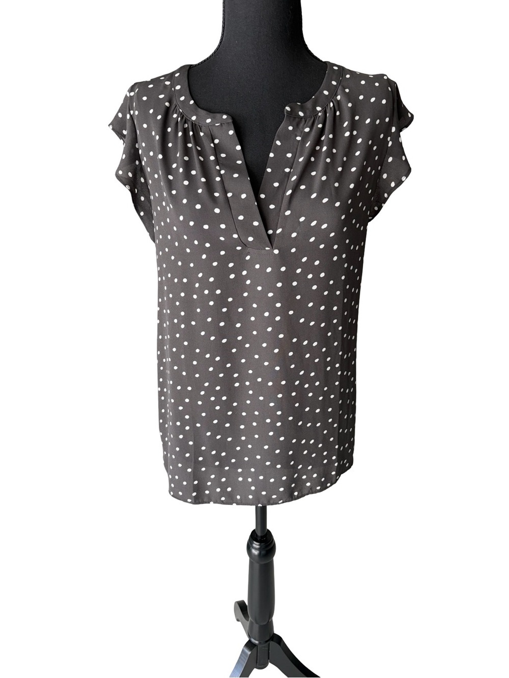 LOFT Gray Polka Dot Cap Sleeve Split V-Neck Blouse